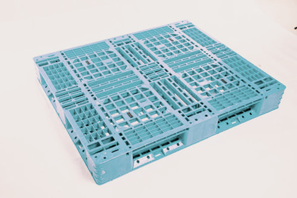 帶你細(xì)數(shù)九腳塑料托盤(pán)的特點(diǎn)和優(yōu)勢(shì)
